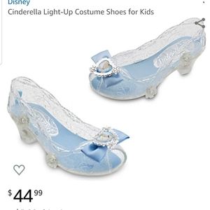 Cinderella dress up shoes with light size 11/12